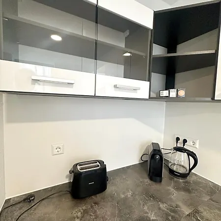 Seductive Apt, With High Class *